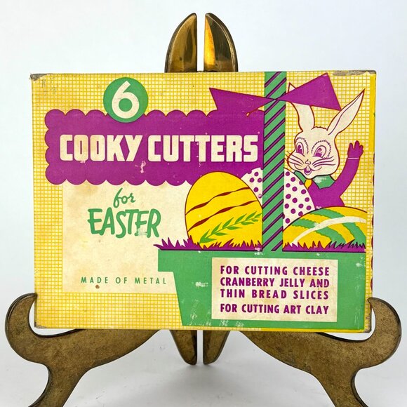 Vintage Easter Candle & Cookie Cutter Bundle 1950's - Picture 7 of 12
